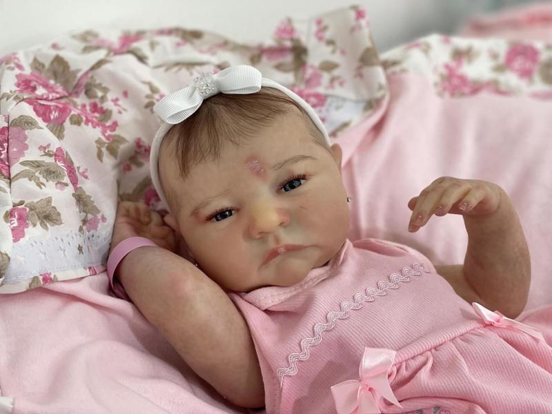 Imagem de Bebe Reborn Princesa Toma Banho - Realista