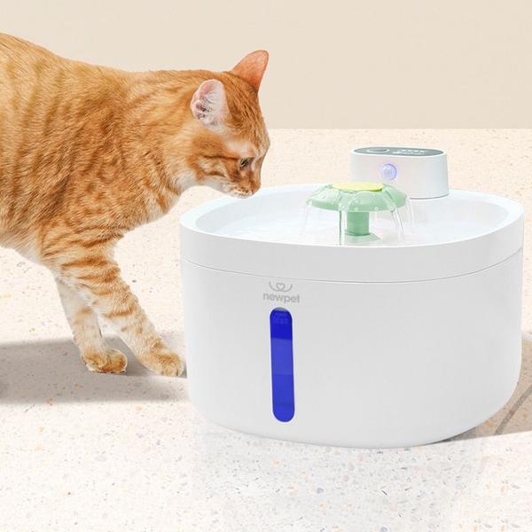 Imagem de Bebedouro Fonte Pet Inteligente Com Filtro Sensor de Aproximação USB Recarregável 2,6L Pet Gatos Cães