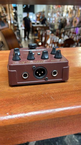 Imagem de BEHRINGER PEDAL V-TONE ACOUSTIC MODELER ADI 21 cod 2204