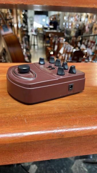 Imagem de BEHRINGER PEDAL V-TONE ACOUSTIC MODELER ADI 21 cod 2204