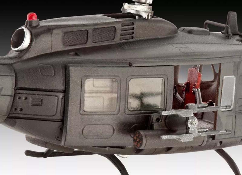 Imagem de Bell UH-1H Gunship - 1/100 - Revell 04983