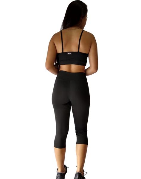 bermuda corsário leg feminina academia e ginástica TB moda fitness Imagem de bermuda corsário leg feminina academia e ginástica TB moda fitness
