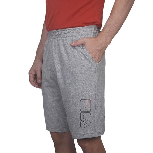 Bermuda Moletom Fila Practical Logo Outline Masculina Imagem de Bermuda Moletom Fila Practical Logo Outline Masculina