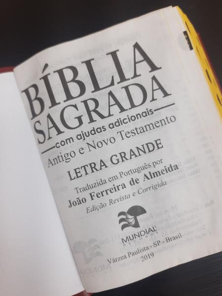 Imagem de Bíblia sagrada com ajudas adicionais media  capa com ziper preta