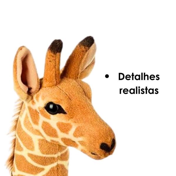 Imagem de Bicho de Pelúcia Girafa Grande Deitada Realista Atóxico e Hipoalérgico 55cm - Fofy Toys