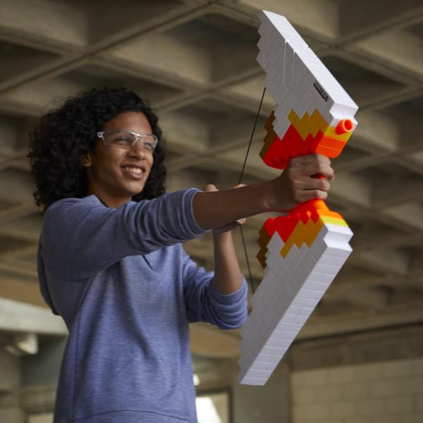 Blaster Bow Nerf Minecraft Sabrewing motorizado com 8 dardos Imagem de Blaster Bow Nerf Minecraft Sabrewing motorizado com 8 dardos