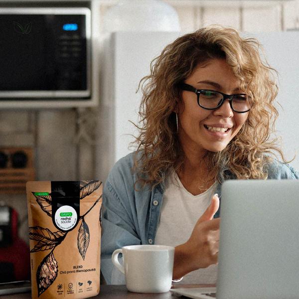 Blend - Chá para Menopausa - 100% Natural - Alta Qualidade - Rocha Saúde Imagem de Blend - Chá para Menopausa - 100% Natural - Alta Qualidade