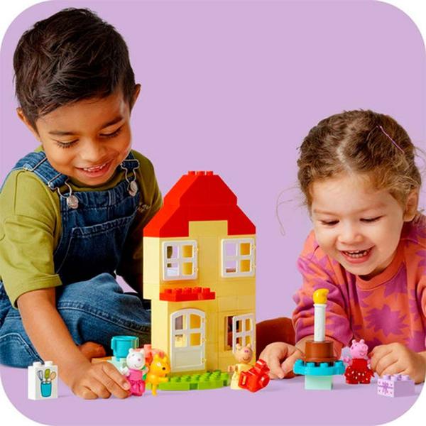 Bloco de Montar - Duplo - Casa de Aniversario da Peppa Pig - 59 peças - LEGO Imagem de Bloco de Montar - Duplo - Casa de Aniversario da Peppa Pig - 59 peças - LEGO