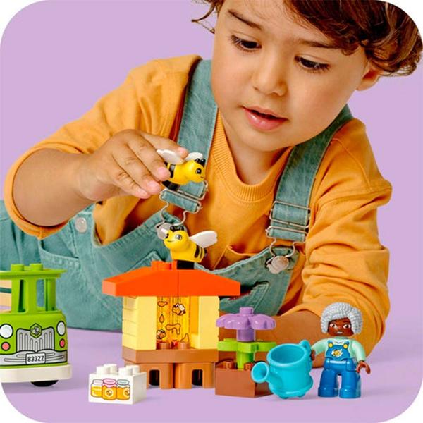 Bloco de Montar - Duplo - Cuidando das abelhas e das colmeias - 22 peças - LEGO Imagem de Bloco de Montar - Duplo - Cuidando das abelhas e das colmeias - 22 peças - LEGO
