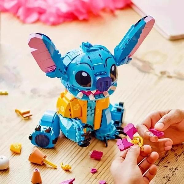 Imagem de Blocos de Montar Stitch 730 Peças