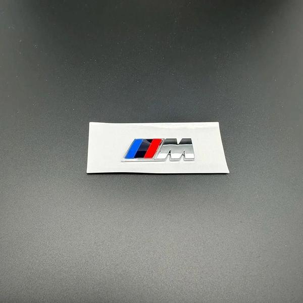 Imagem de BMW M Logo Fender Emblema Emblema Adesivo De Porta-malas Traseiro Para 1 3 5 7 Séries X1 X3 X5 X6 M