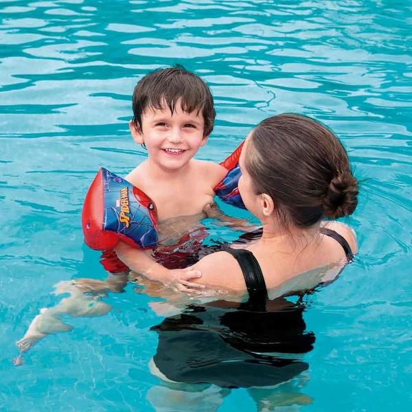 Imagem de Boia de braço infantil inflável Marvel Homem-Aranha até 20 kg para piscinas e praia pura diversão