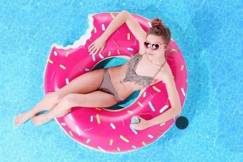 Imagem de Bóia inflável gigante donuts rosa - Bel Lazer