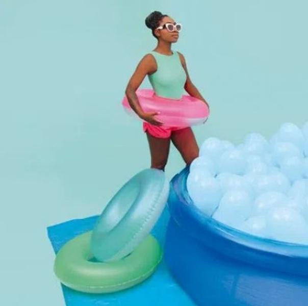 Imagem de Boia neon inflável infantil piscina praia resiste 30kg