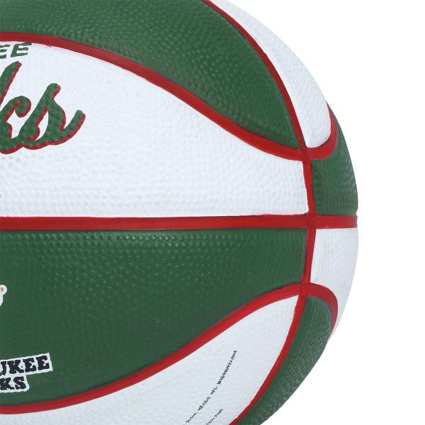 Imagem de Bola de Basquete Wilson Mini NBA Team Retro Bucks 3