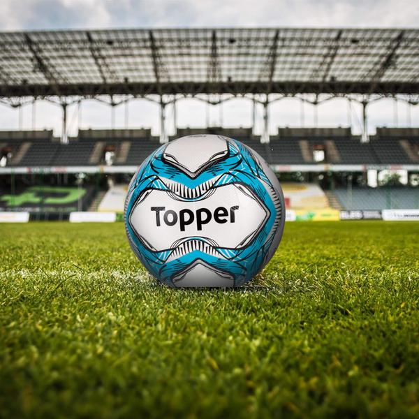 Imagem de Bola De Futebol Campo Natural Slick Colorful Topper Oficial