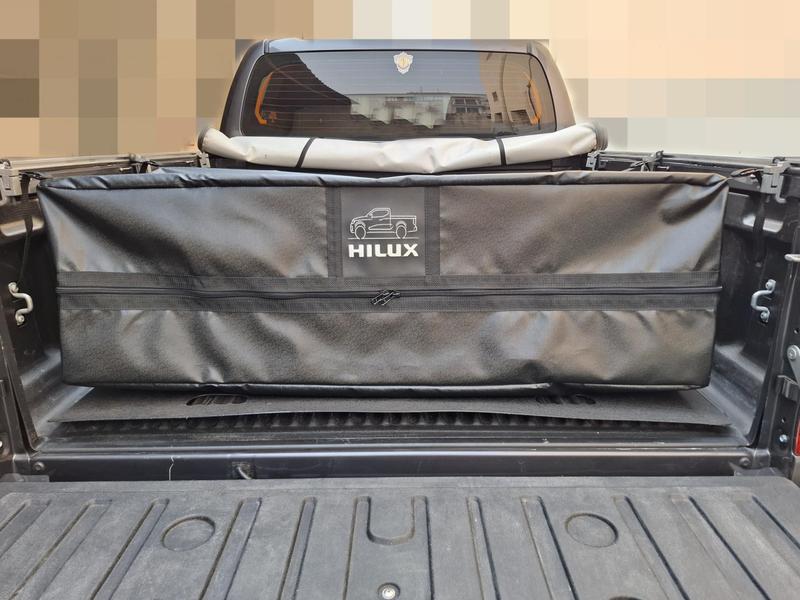 Imagem de Bolsa Caçamba Toyota Hilux Impermeável 420 Lts Reforçada Instala sem Furar a Caçamba Premium