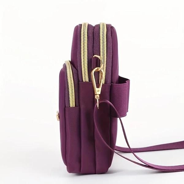 Imagem de Bolsa Feminina Crossbody de Nylon - Com Zíper Triplo e Compartimento para Fone