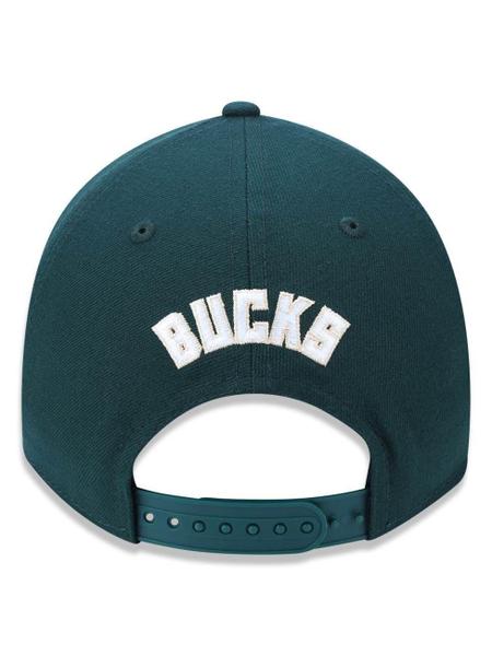 Imagem de BONE 9FORTY NBA MILWAUKEE BUCKS ABA CURVA SNAPBACK VERDE New Era