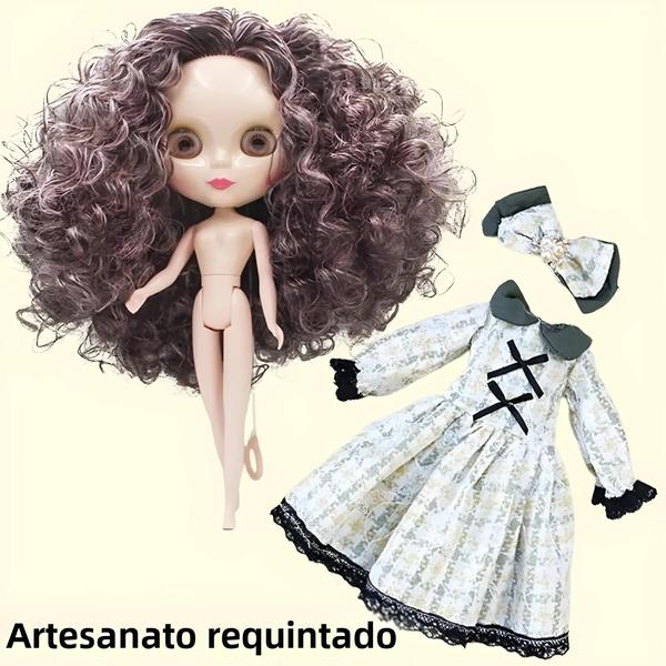 Imagem de Boneca Articulada 30cm com Roupas - Brinquedo para Crianças