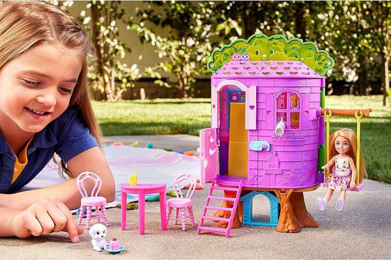 Imagem de Boneca Articulada Casa da Árvore da Chelsea Com Pet e Acessórios - Barbie Dreamhouse - Mattel