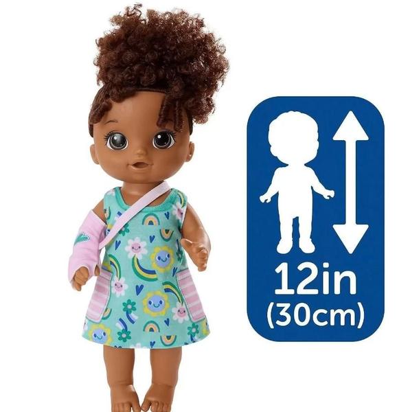 Boneca Baby Alive Dia De Cuidar Da Bella Negra Hasbro F7537 Imagem de Boneca Baby Alive Dia De Cuidar Da Bella Negra Hasbro F7537
