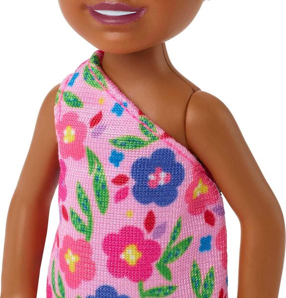 Boneca Barbie Chelsea Brunette, cabelo encaracolado com vestido e sapatos Imagem de Boneca Barbie Chelsea Brunette, cabelo encaracolado com vestido e sapatos