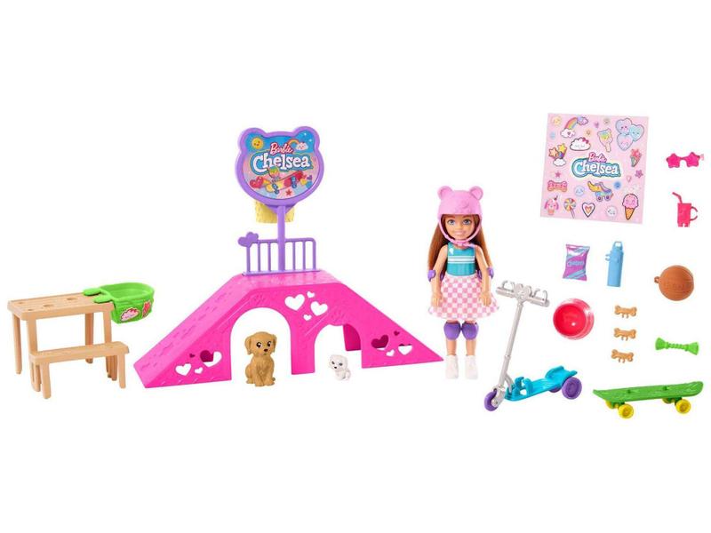 Boneca Barbie Chelsea Pista de Skate com Acessório - Mattel Imagem de Boneca Barbie Chelsea Pista de Skate com Acessório - Mattel