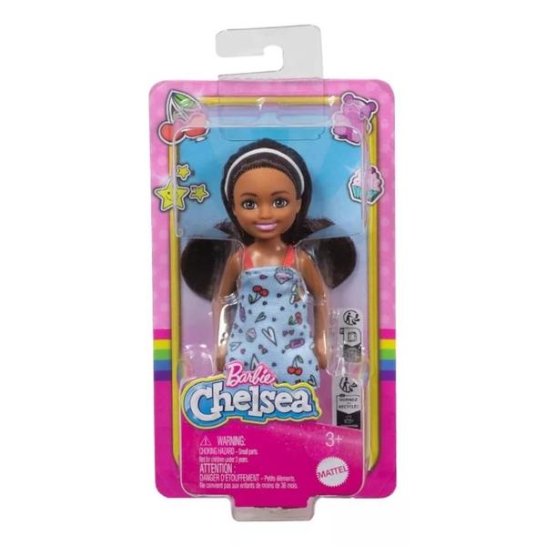 Imagem de Boneca Barbie Club Chelsea Morena Vestido Azul Estampado Mattel