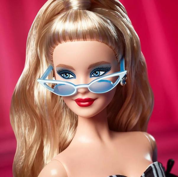 Imagem de Boneca Barbie Collector Signature 65Th Loira Hrm58 - Mattel