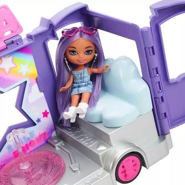 Imagem de Boneca Barbie Extra Mini Com Ônibus Turismo De Luxo Rainbow