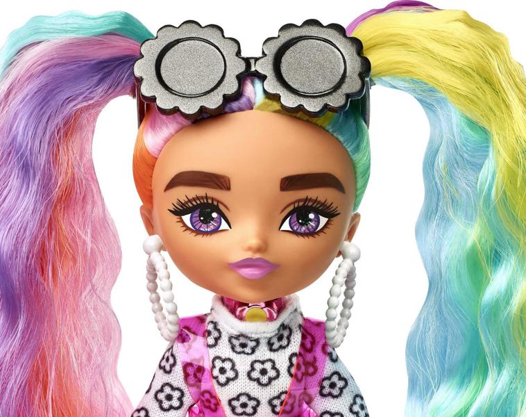 Imagem de Boneca Barbie Extra Minis com traje extravagante - Mattel