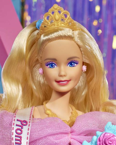 Imagem de Boneca Barbie Loira de Baile formatura nos anos 80