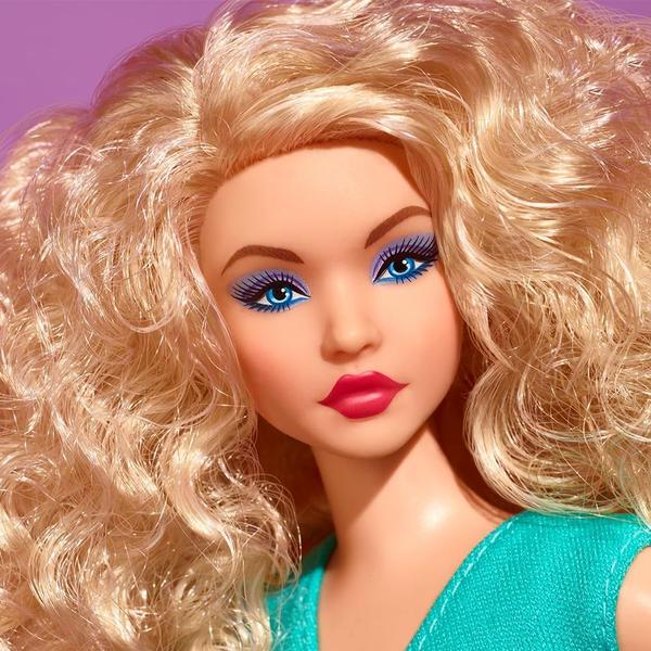 Imagem de Boneca Barbie Looks Signature 16 Loira Cabelo Cacheado - Mattel