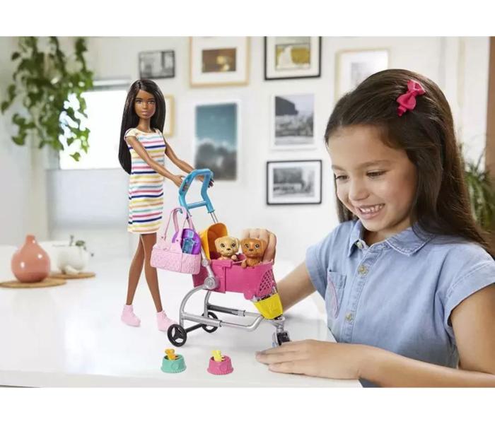 Imagem de Boneca Barbie Passeio Carrinho De Cachorrinhos Negra Ghv93 Mattel