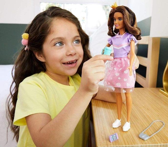 Imagem de Boneca Barbie Princesa Moderna com Acessórios Diversos