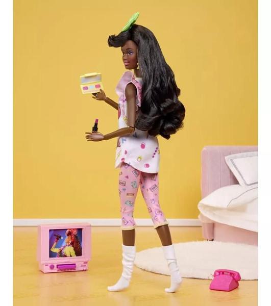 Imagem de Boneca Barbie Signature Rewind Anos 80 Festa Do Pijama - Mattel Hjx19