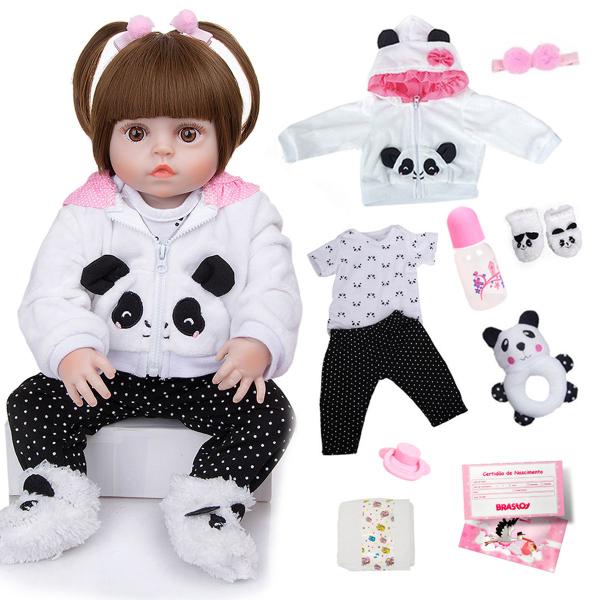 Imagem de Boneca Bebê Reborn Menina Pandinha Realista Brastoy 100% Silicone Pode Dar Banho Conjunto de Roupa Chupeta Mamadeira e Pelúcia