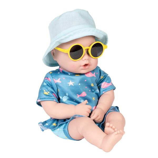 Boneca de brinquedo Adora Beach Baby Sunny com sardas ativadas pelo sol 13" Imagem de Boneca de brinquedo Adora Beach Baby Sunny com sardas ativadas pelo sol 13"