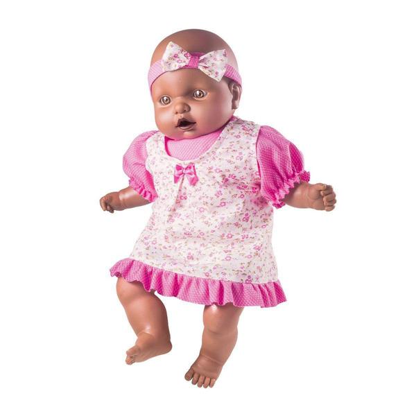 Boneca Grande Judy Negra Faz Xixi Com Mamadeira e Fraldinha - Milk Brinquedos Imagem de Boneca Grande Judy Negra Faz Xixi Com Mamadeira e Fraldinha - Milk Brinquedos