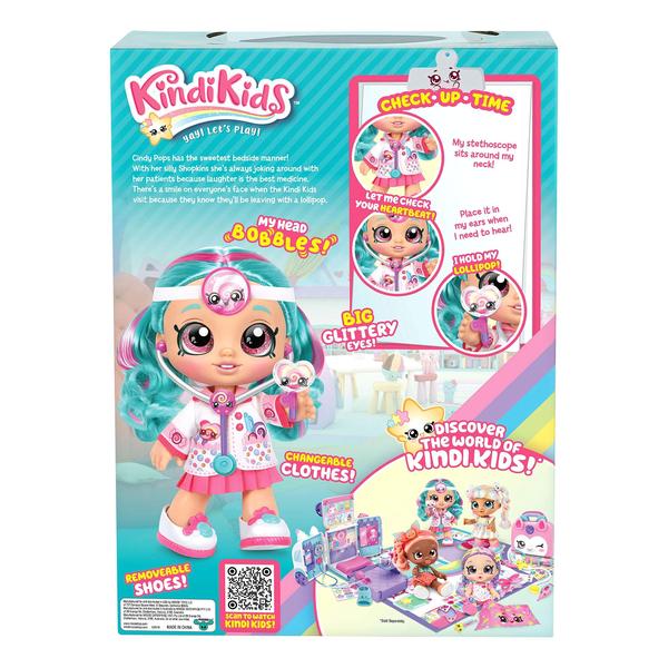 Imagem de Boneca Kindi Kids Fun Time Dra. Cindy Pops 25 cm com estetoscópio