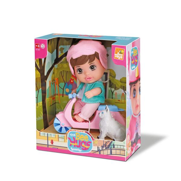 Imagem de Boneca Mini Bee Hugs Com Moto Scooter - Bee Toys