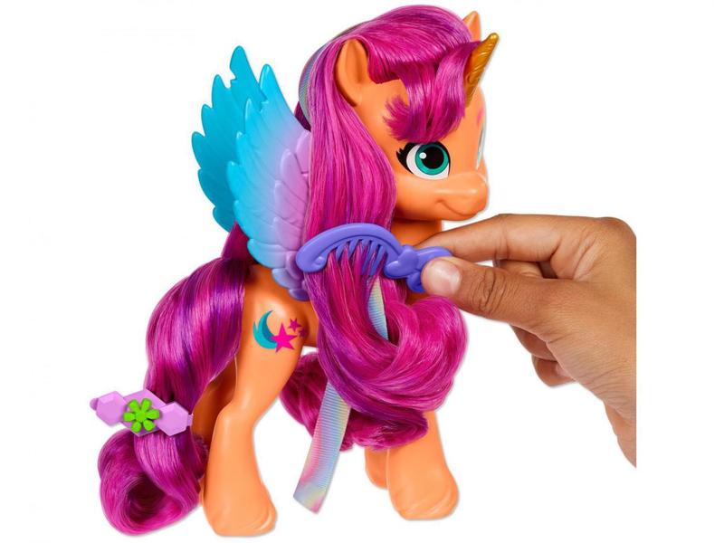 Imagem de Boneca My Little Pony Sunny Starscout Hasbro - com Acessórios