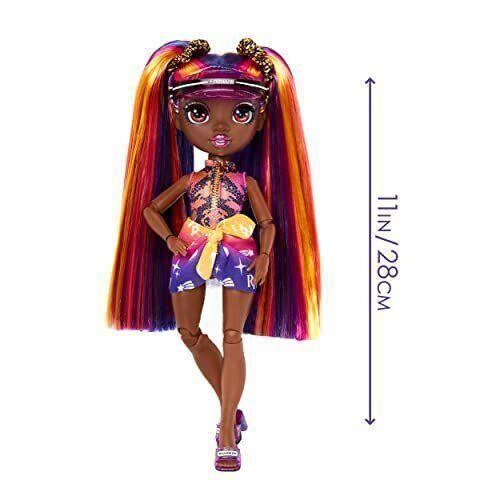 Boneca Rainbow High Phaedra Westward Pacific Coast - Mga Entertainment Imagem de Boneca Rainbow High Phaedra Westward Pacific Coast