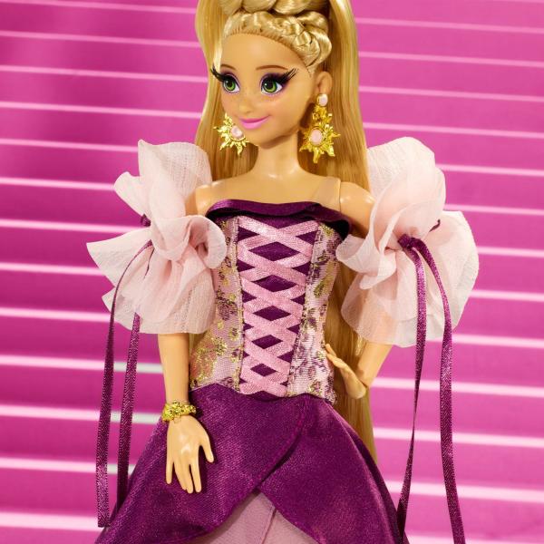 Imagem de Boneca Rapunzel Vestido de Gala - Disney Collector - Mattel Creations