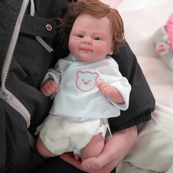 Boneca Reborn Baby Doll Miaio 35,56 cm de silicone de corpo inteiro para meninos Imagem de Boneca Reborn Baby Doll Miaio 35,56 cm de silicone de corpo inteiro para meninos