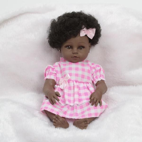 Imagem de Boneca Reborn Bebê Negra Fofinha Com Bolsa Kit Acessórios