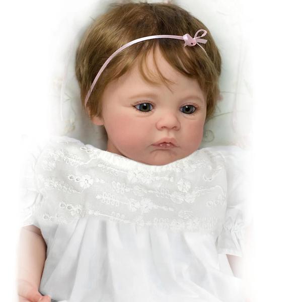 Boneca Reborn de Silicone Realista 45cm - Bebê Menina Artesanal Imagem de Boneca Reborn de Silicone Realista 45cm - Bebê Menina Artesanal