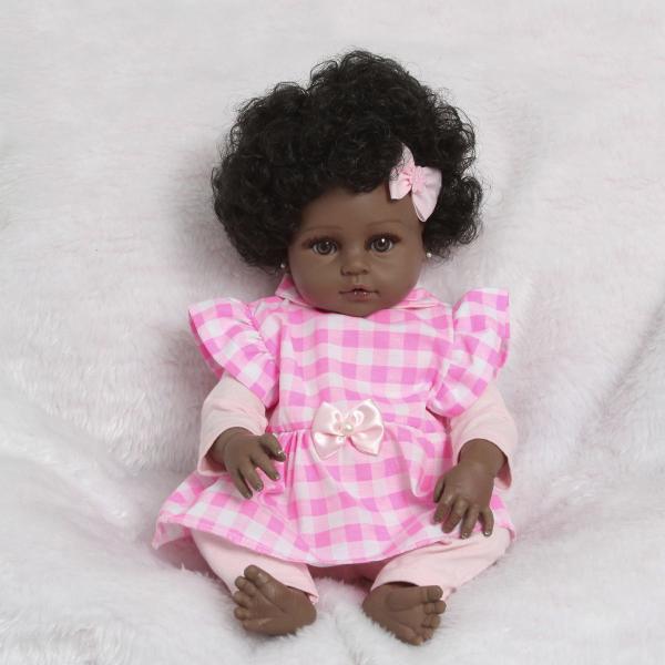 Imagem de Boneca Reborn Negra Realista Com Bolsa 20 Itens Fofinha