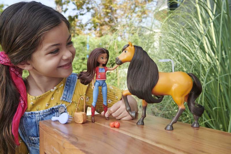 Boneca Spirit Lucky (7), 7 articulações, top de moda, petiscos e escova. Cavalo Spirit (8), crina e rabo macios. Presente incrív - Mattel Spirit Untamed Imagem de Boneca Spirit Lucky (7), 7 articulações, top de moda, petiscos e escova. Cavalo Spirit (8), crina e rabo macios. Presente incrív